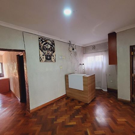 Plant House Hotel Ruiru Bagian luar foto