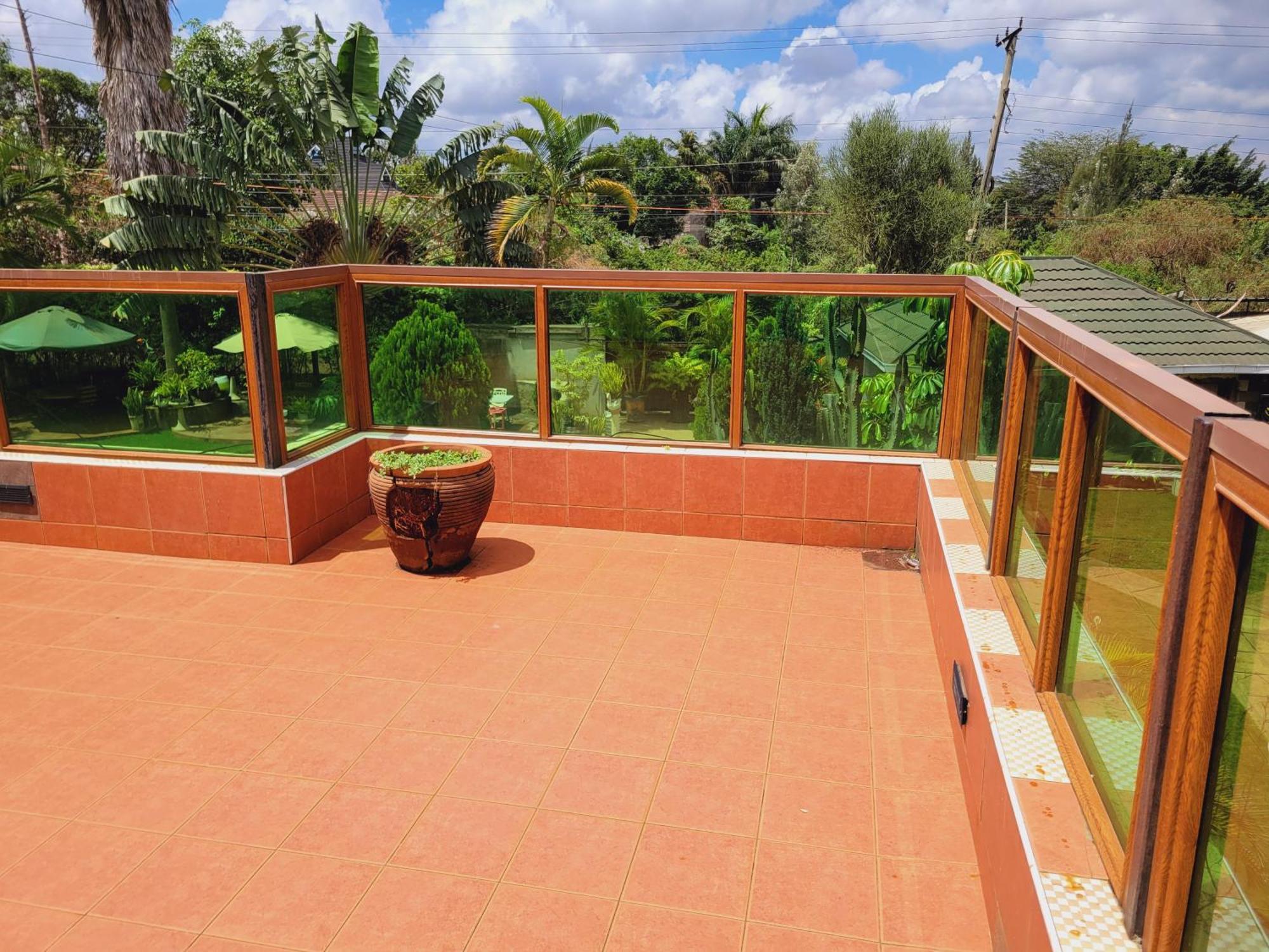 Plant House Hotel Ruiru Bagian luar foto
